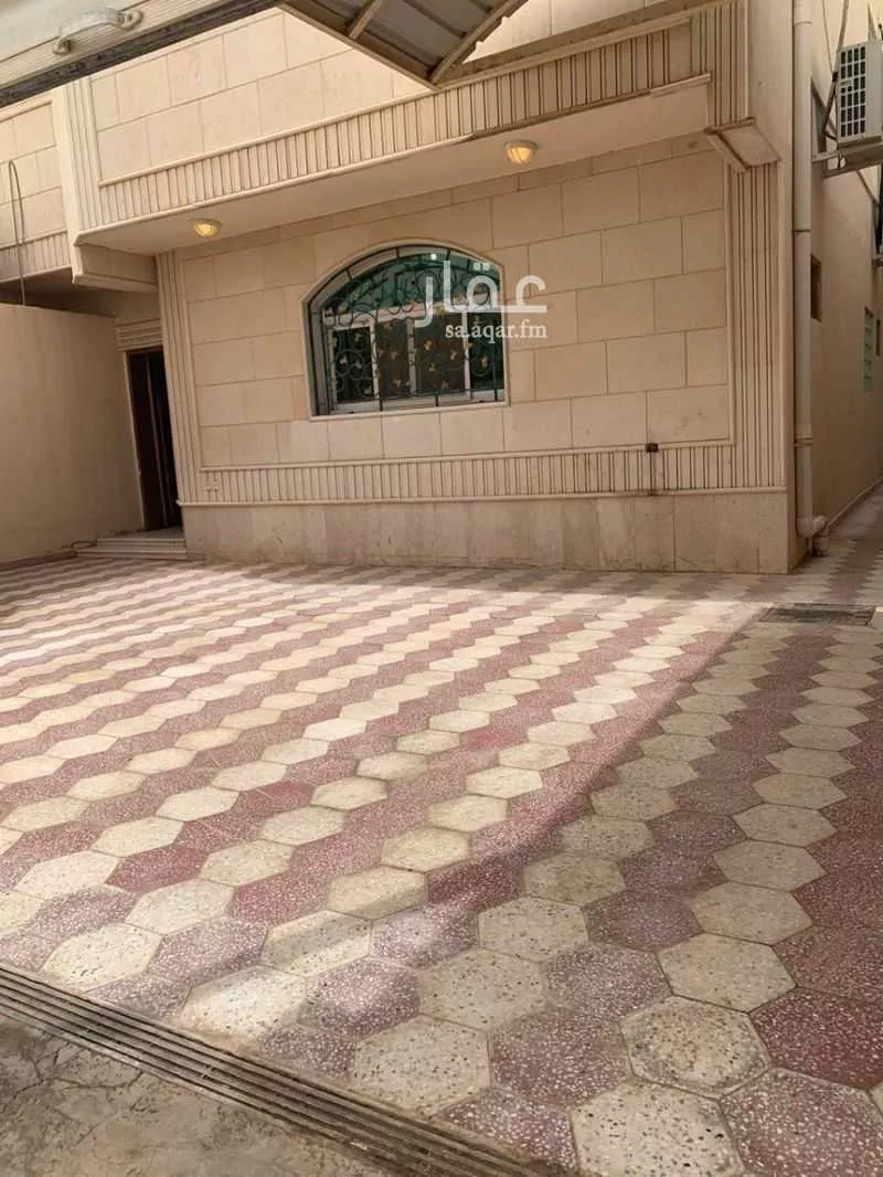 6 bedroom floor in King Faisal 2