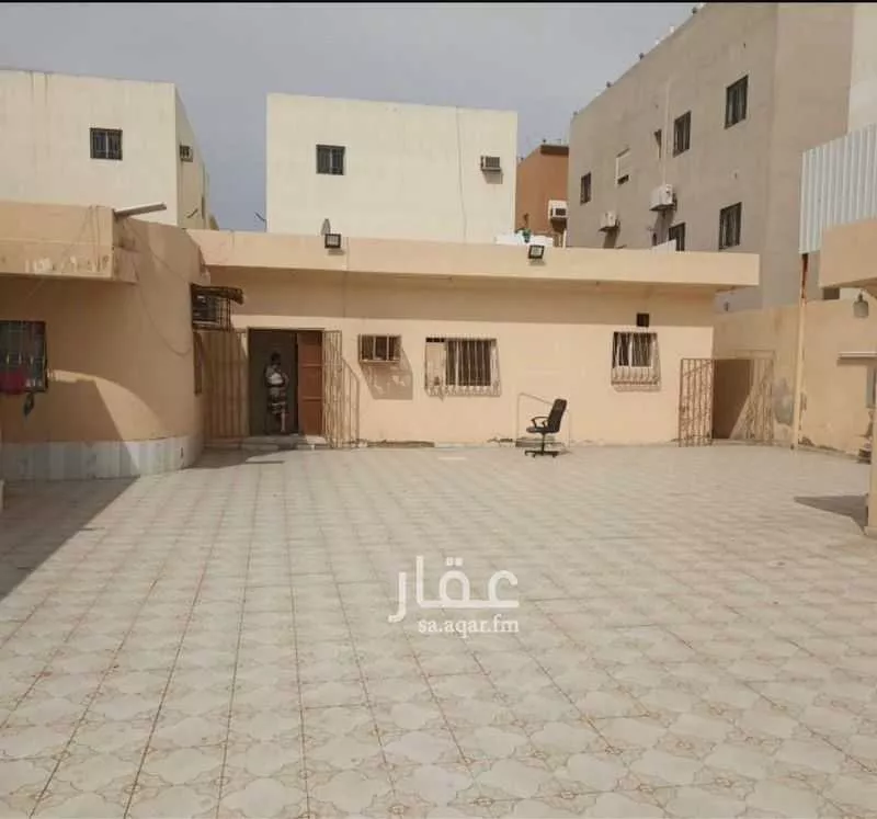 أرض 600 م² في طيبة 2