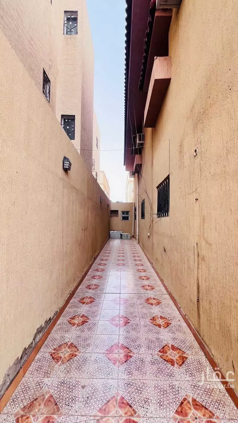 5 bedroom floor in Al Khaleej 3