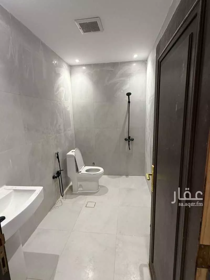 11 bedroom villa in Salah Ad Din, Riyadh 4
