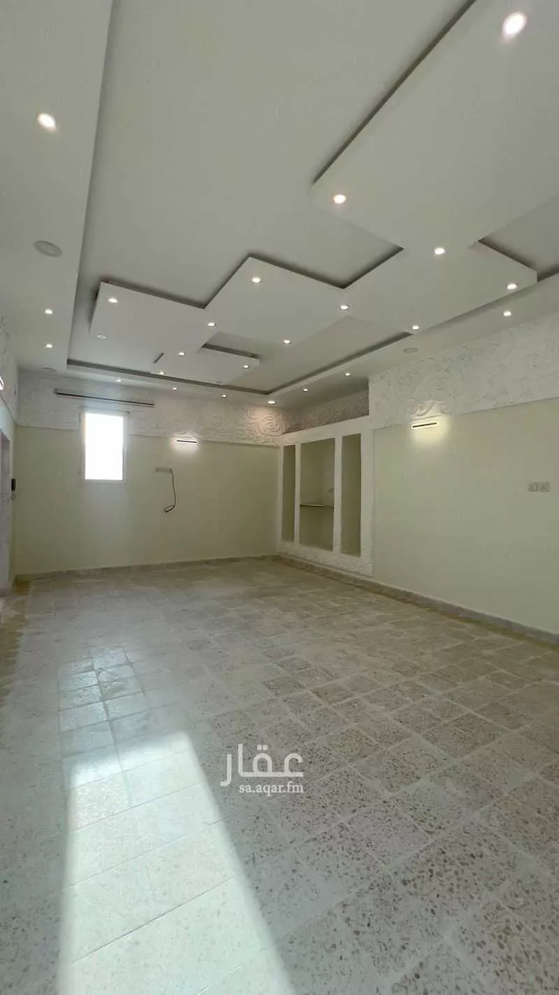 8 bedroom villa in Granada, Riyadh 4