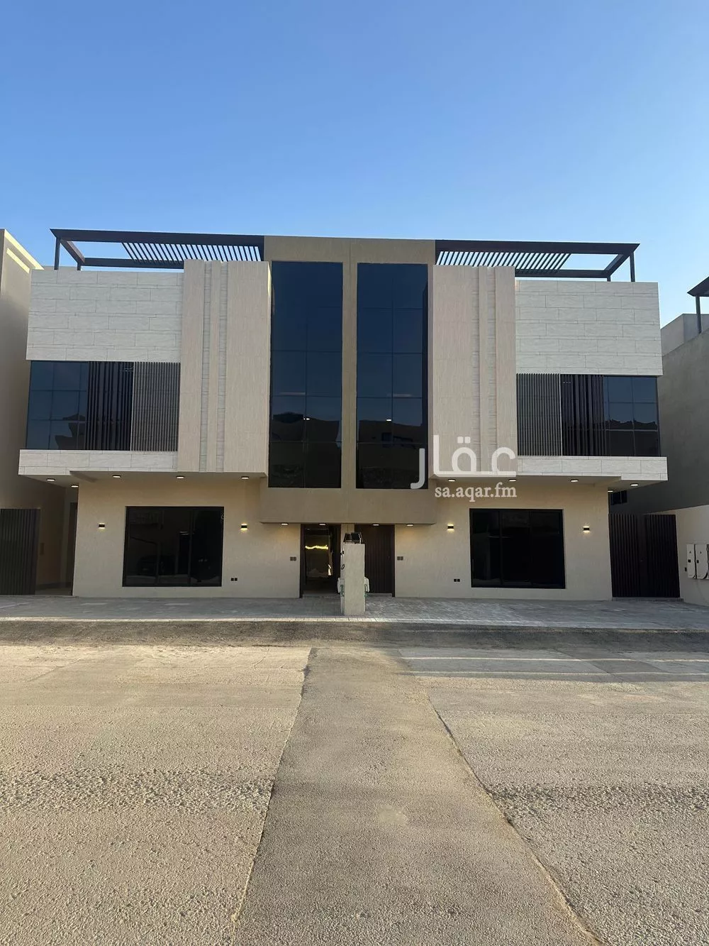 دور 3 غرف في العارض 1