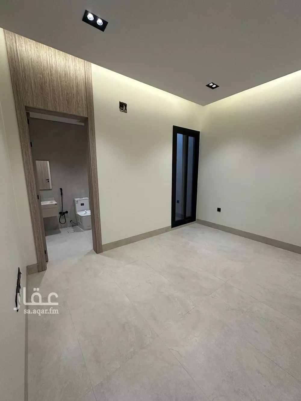 دور 3 غرف في العارض 3