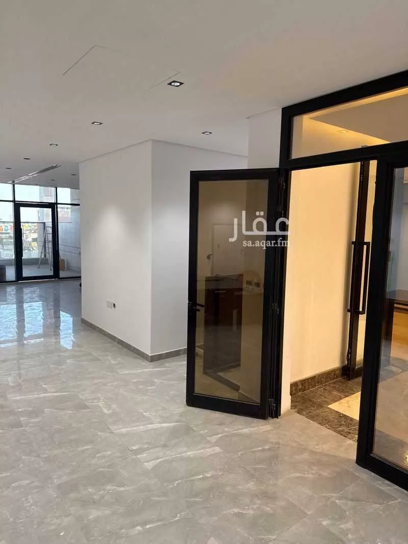 مكتب 175 م² في الملقا 4