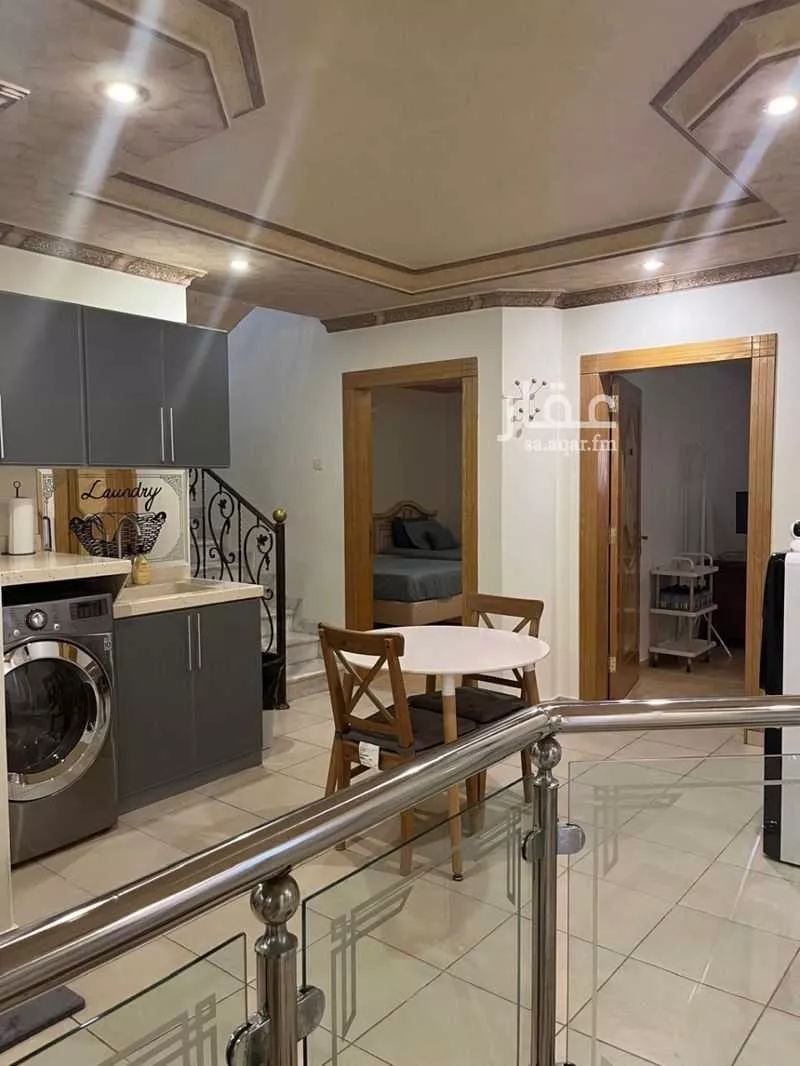 فيلا 11 غرف في الملقا 4