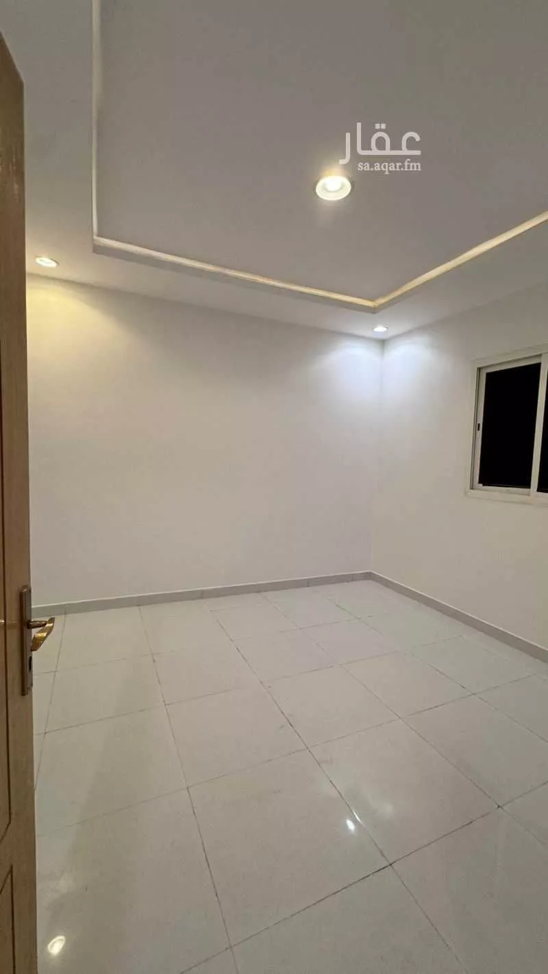 فيلا 5 غرف في الرمال 2