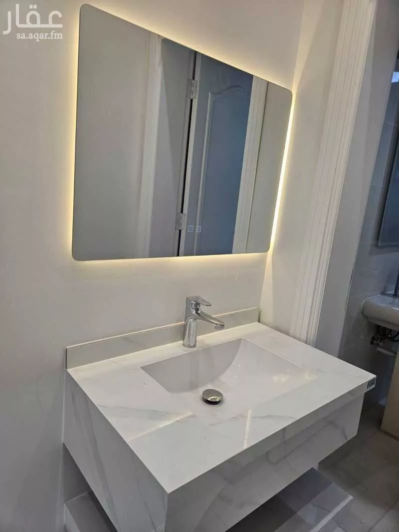 شقة 5 غرف في الواحة 2