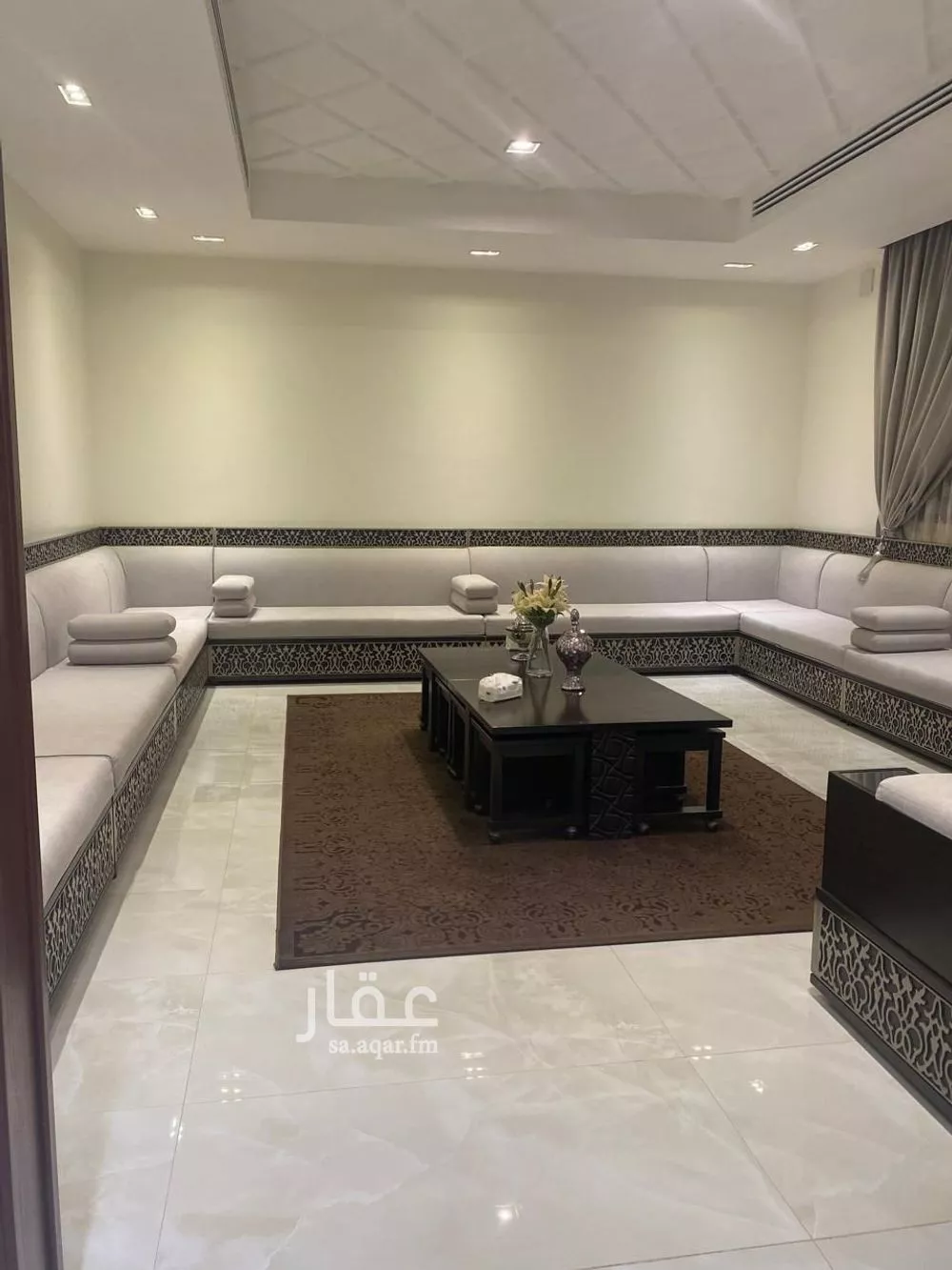 فيلا 8 غرف في النرجس 3