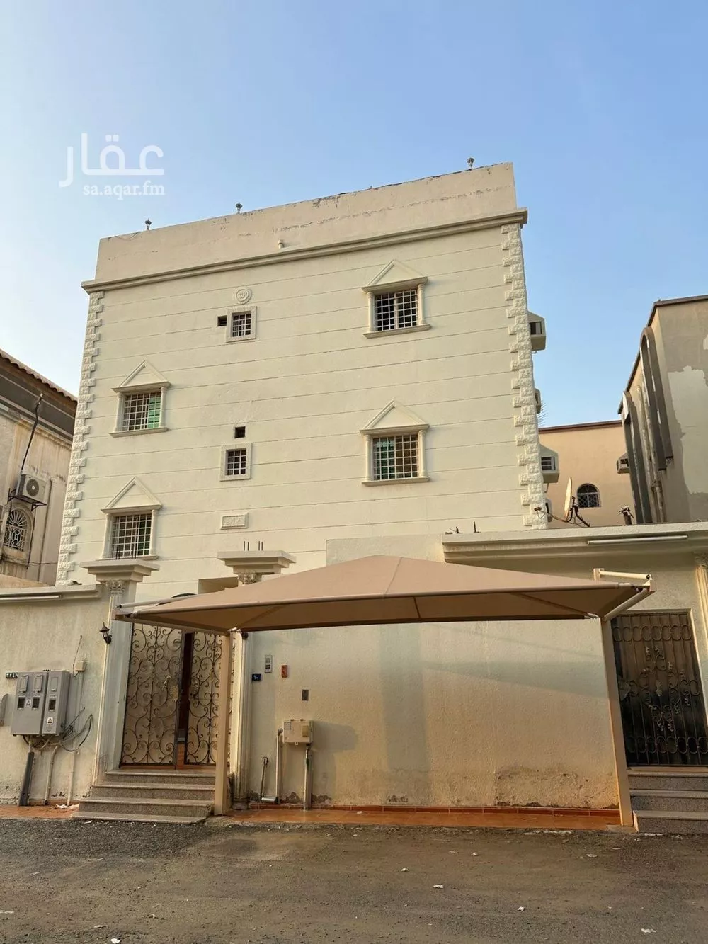 شقة 12 غرف في المنتزه