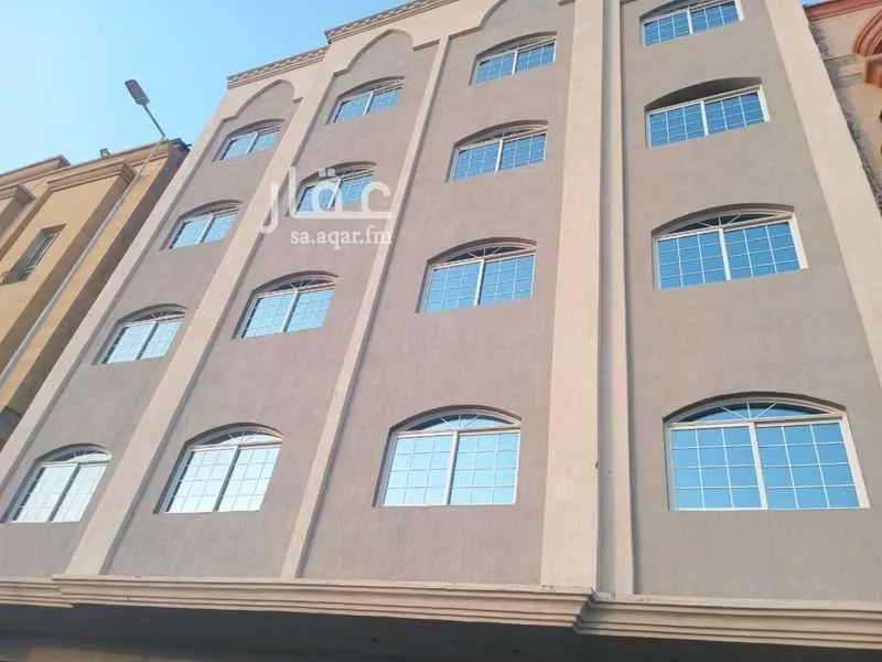 عمارة 325 م² في الثقبة 2