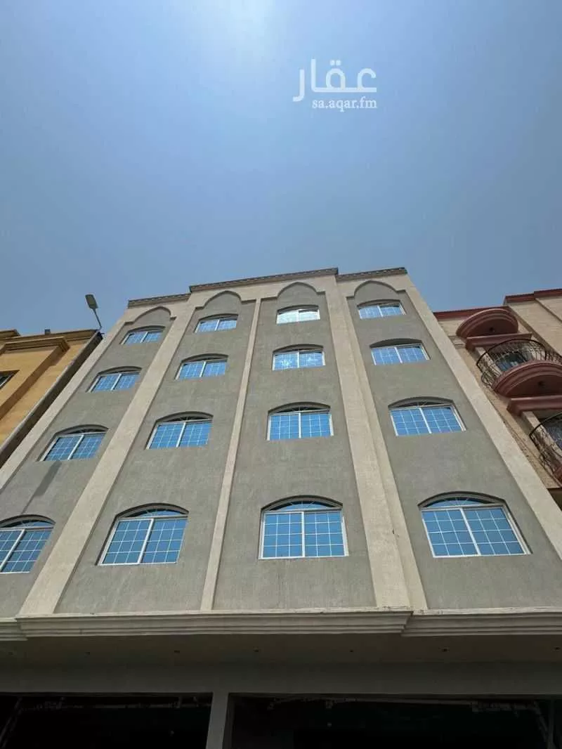 عمارة 325 م² في الثقبة 1