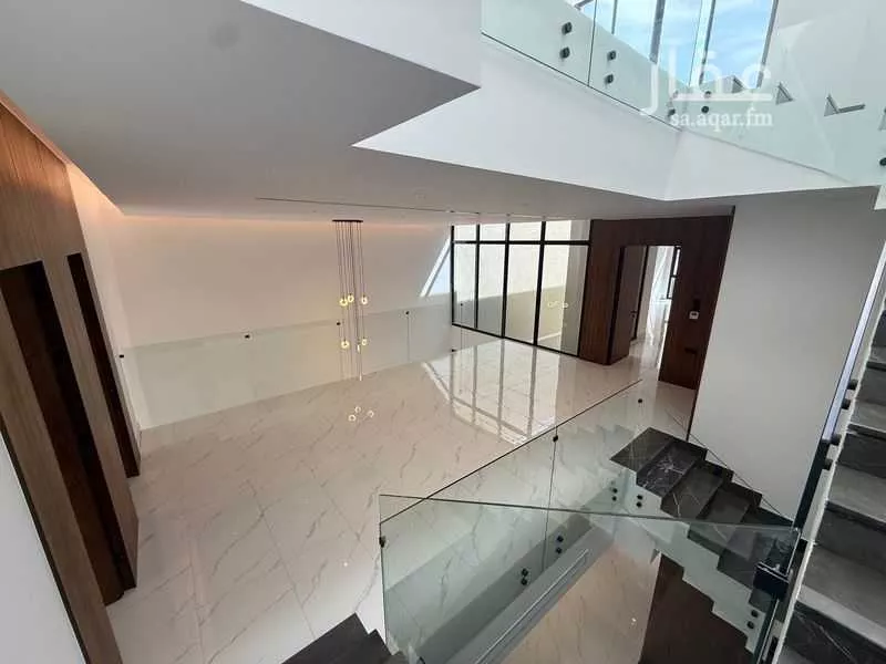 فيلا 6 غرف في النرجس 4