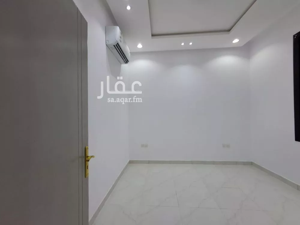 شقة 3 غرف في الرمال 3