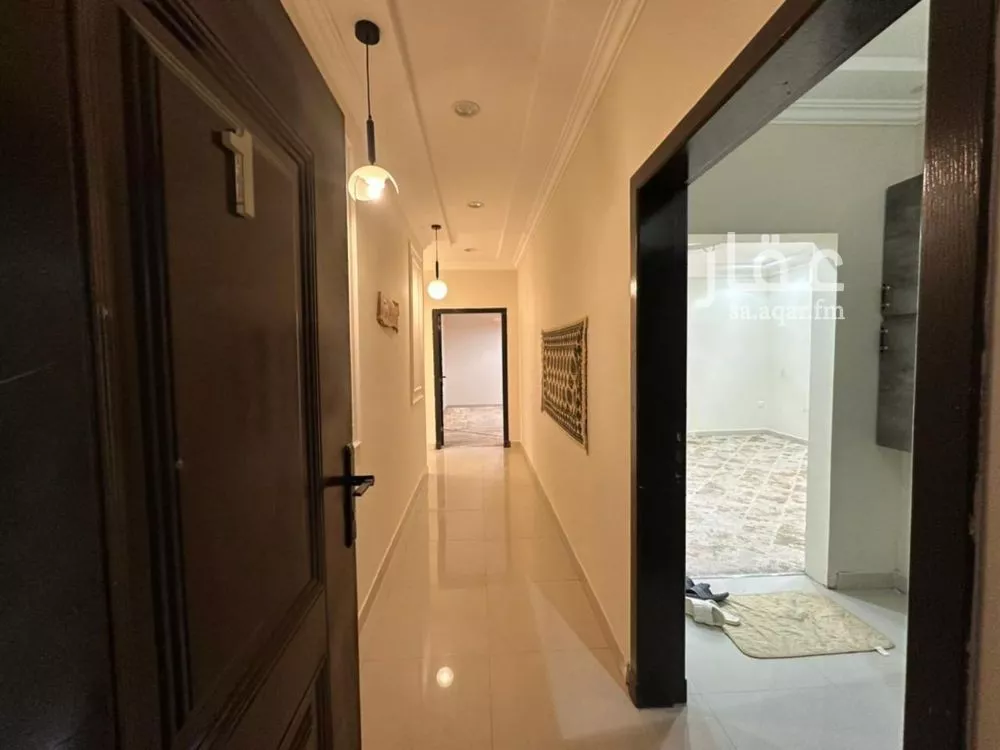 4 bedroom apartment in Irqah, Riyadh 11