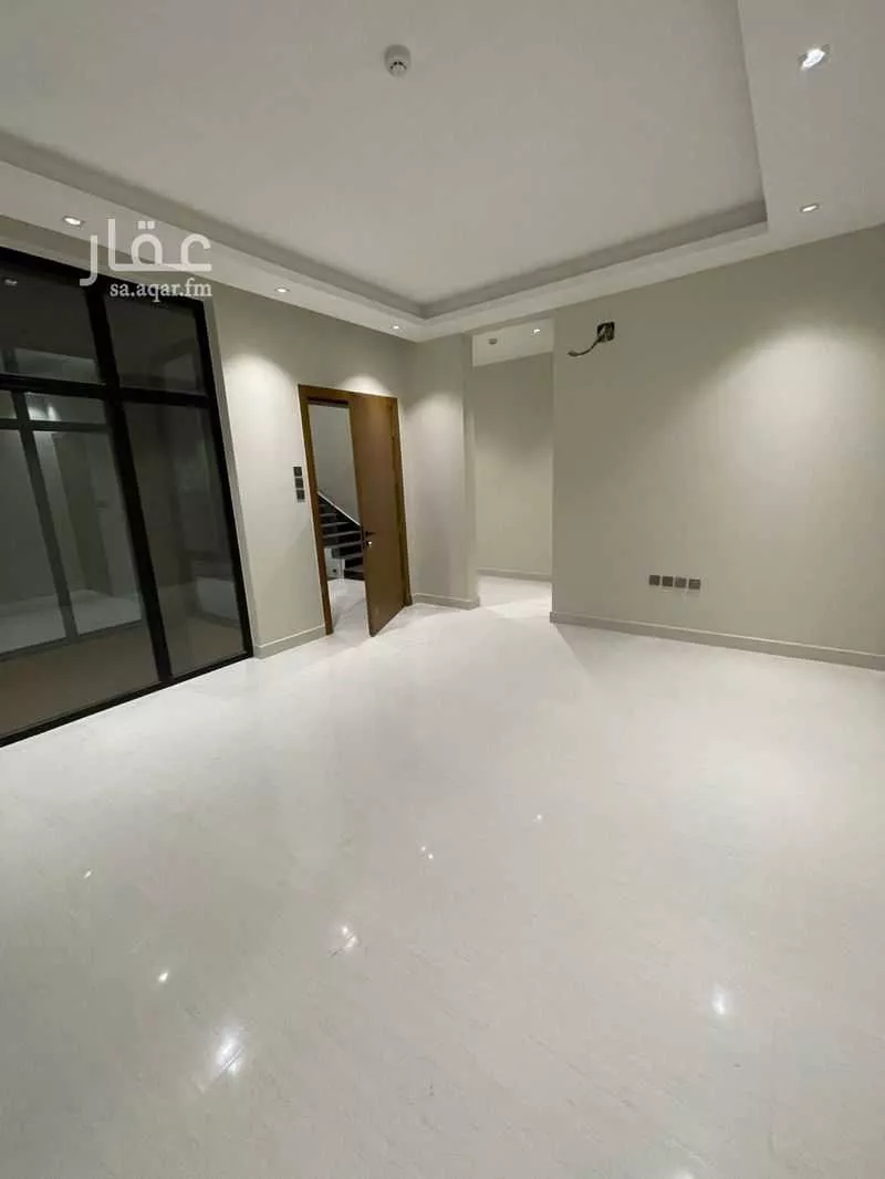 4 bedroom villa in Al Qadisiyah, Riyadh 11