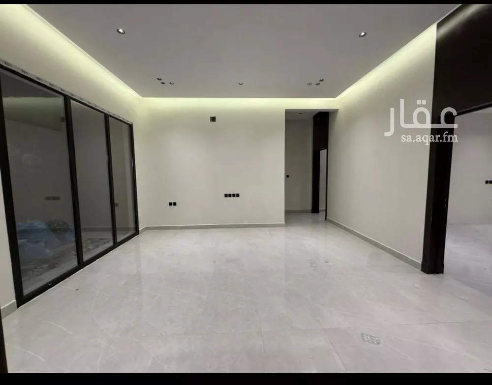 4 bedroom floor in Ash Sharq 1