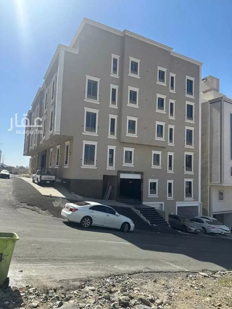 عمارة 448 م² في العدل 3