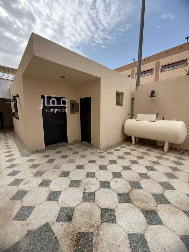 فيلا 10 غرف في الشهداء 5