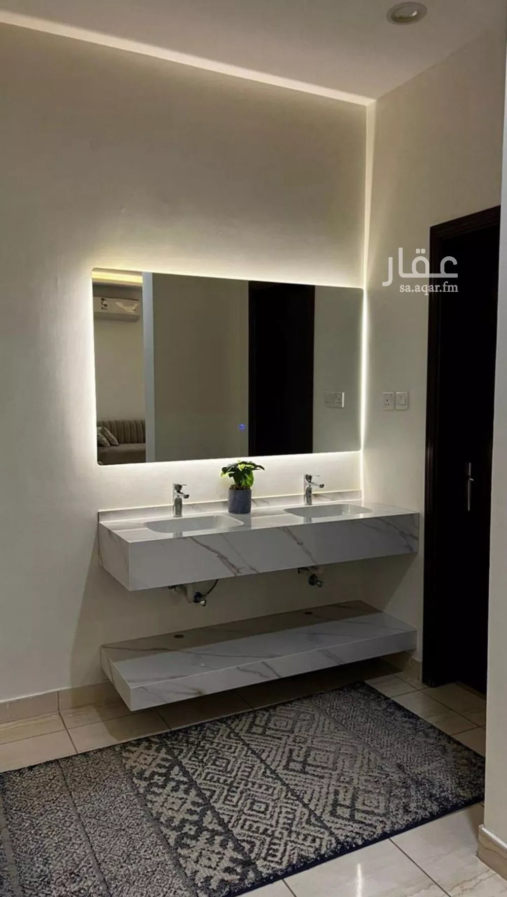 فيلا 3 غرف في العارض 2