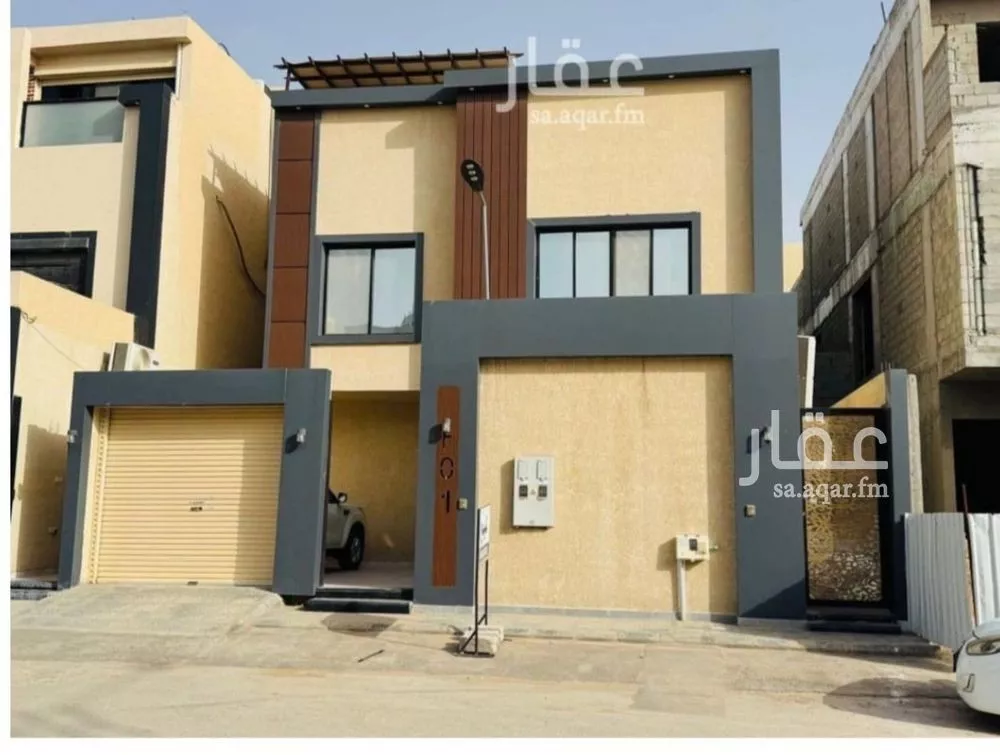 6 bedroom villa in Al Aridh 1