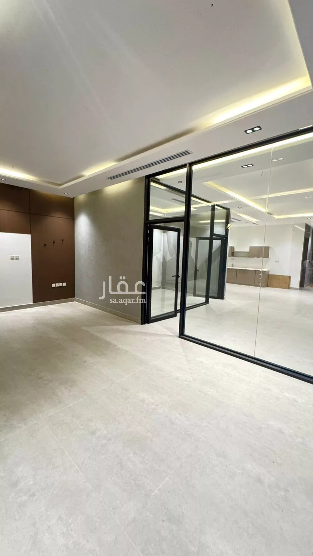 مكتب 1560 م² في الياسمين 1