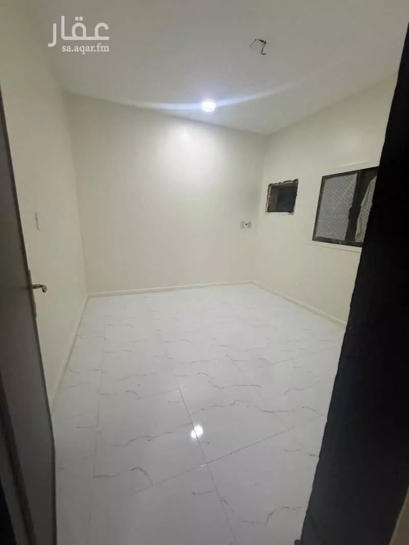 عمارة 325 م² في الثقبة 2