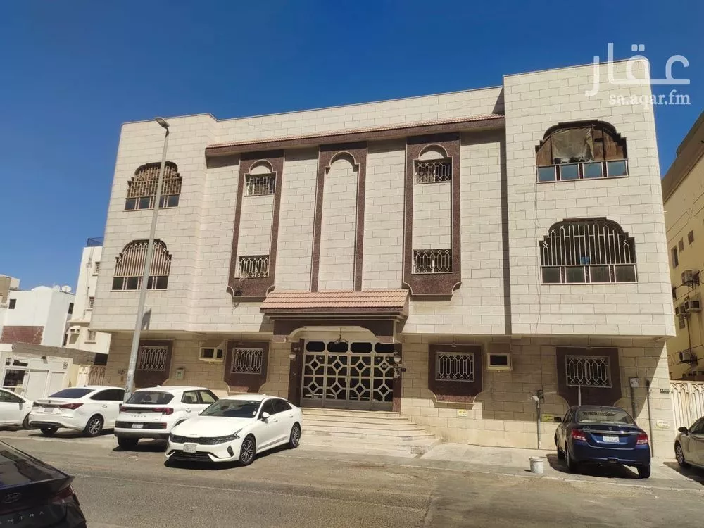 31 bedroom building in Al Safa, Jeddah