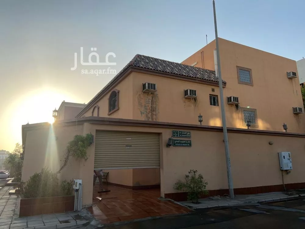 فيلا 11 غرف في المنار 2