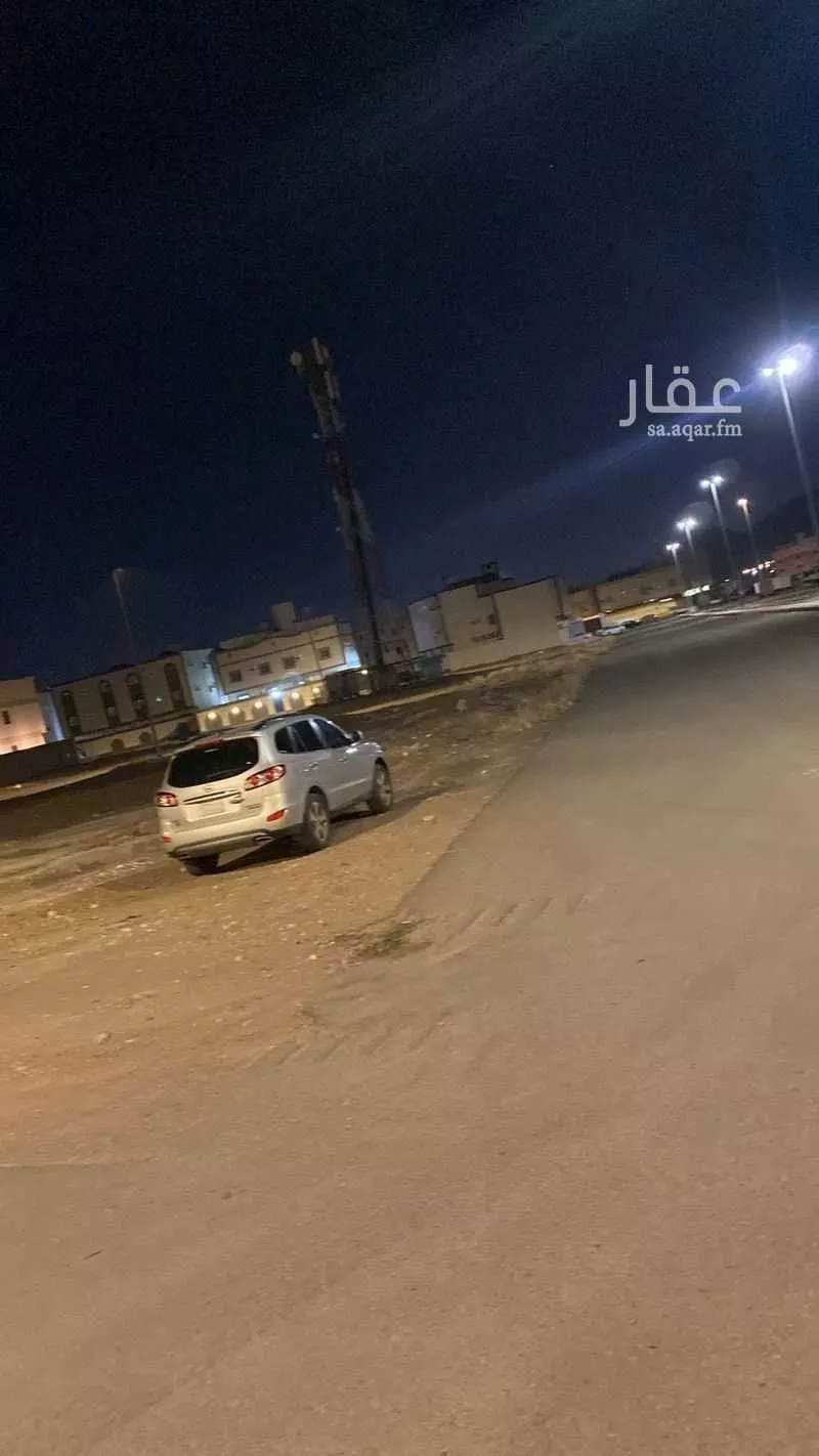 أرض 1507 م² في ورقان 4