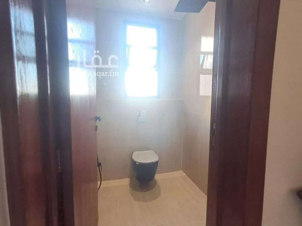 فيلا 5 غرف في العريجاء الغربية 4