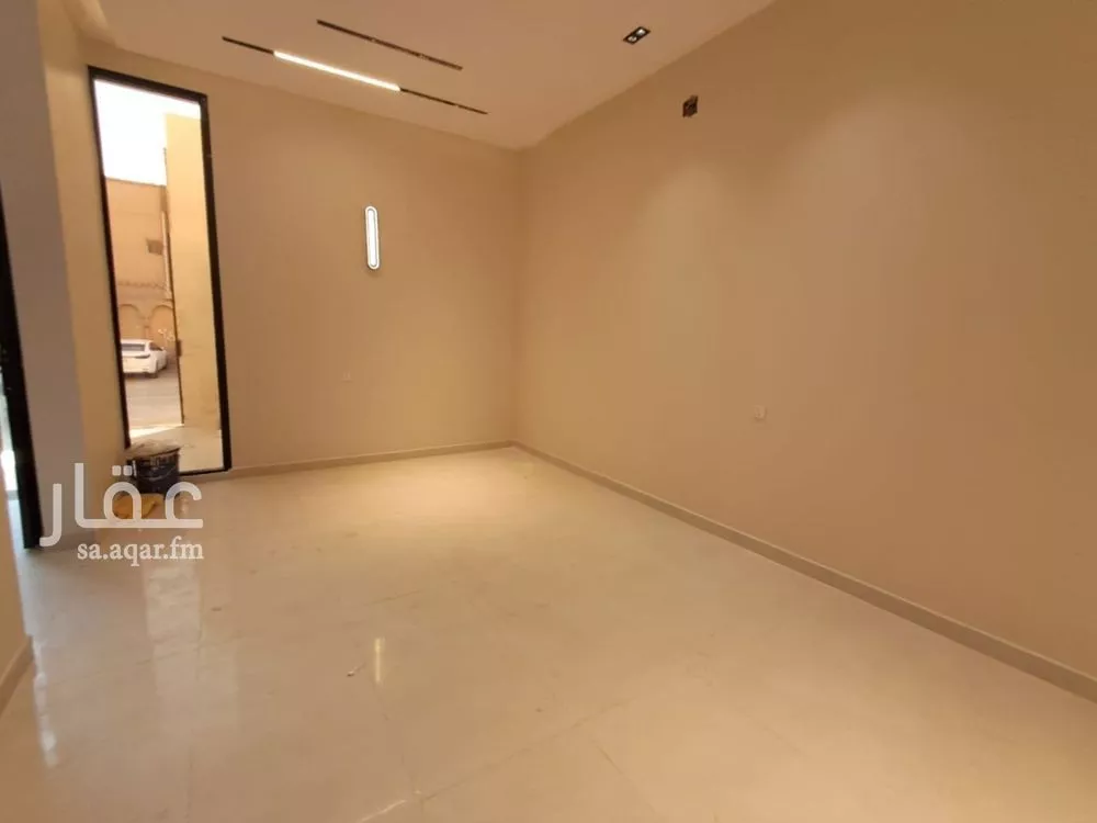 فيلا 5 غرف في العريجاء الوسطى 3