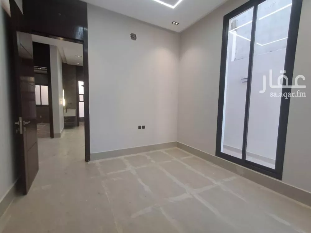 فيلا 6 غرف في العريجاء الغربية 4