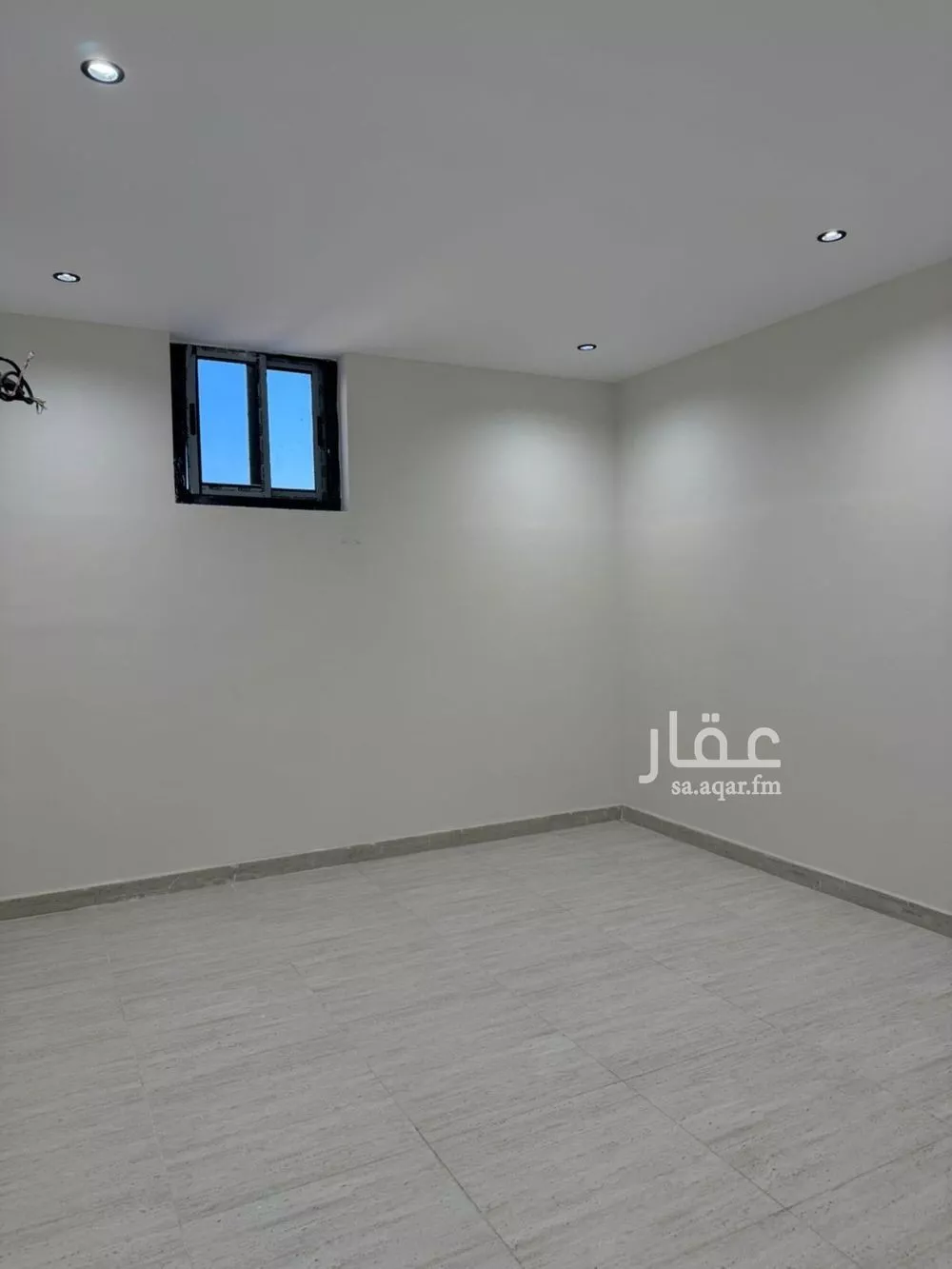 4 bedroom floor in Dhahrat Namar 1