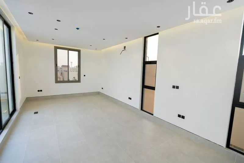 شقة 3 غرف في العارض 4