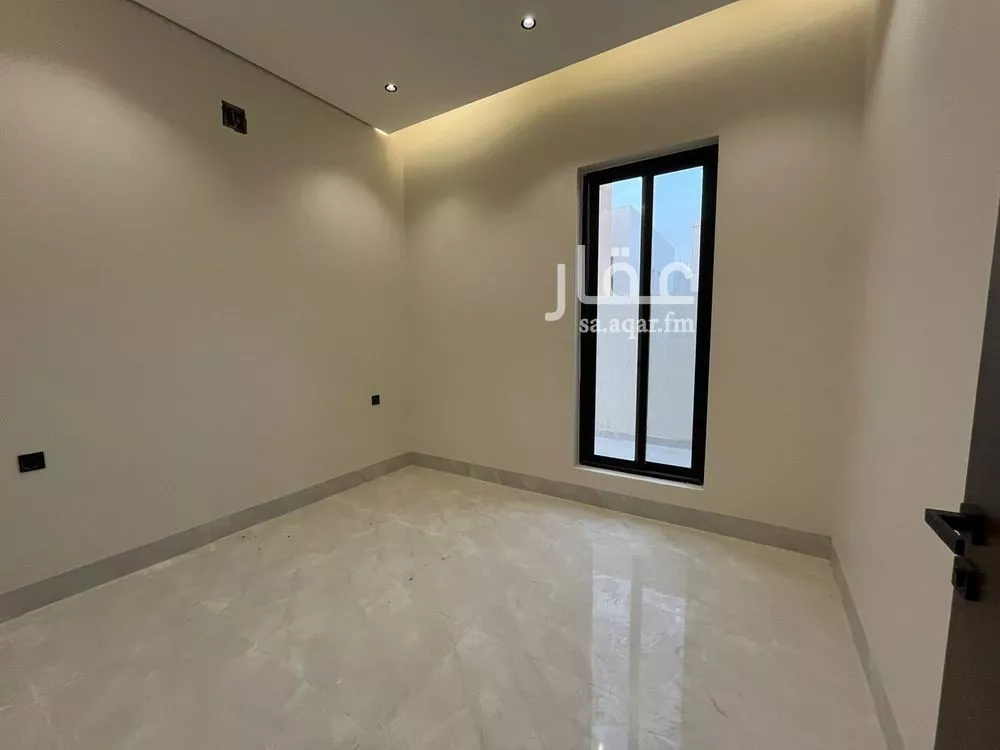 5 bedroom villa in Al Mahdiyyah 5