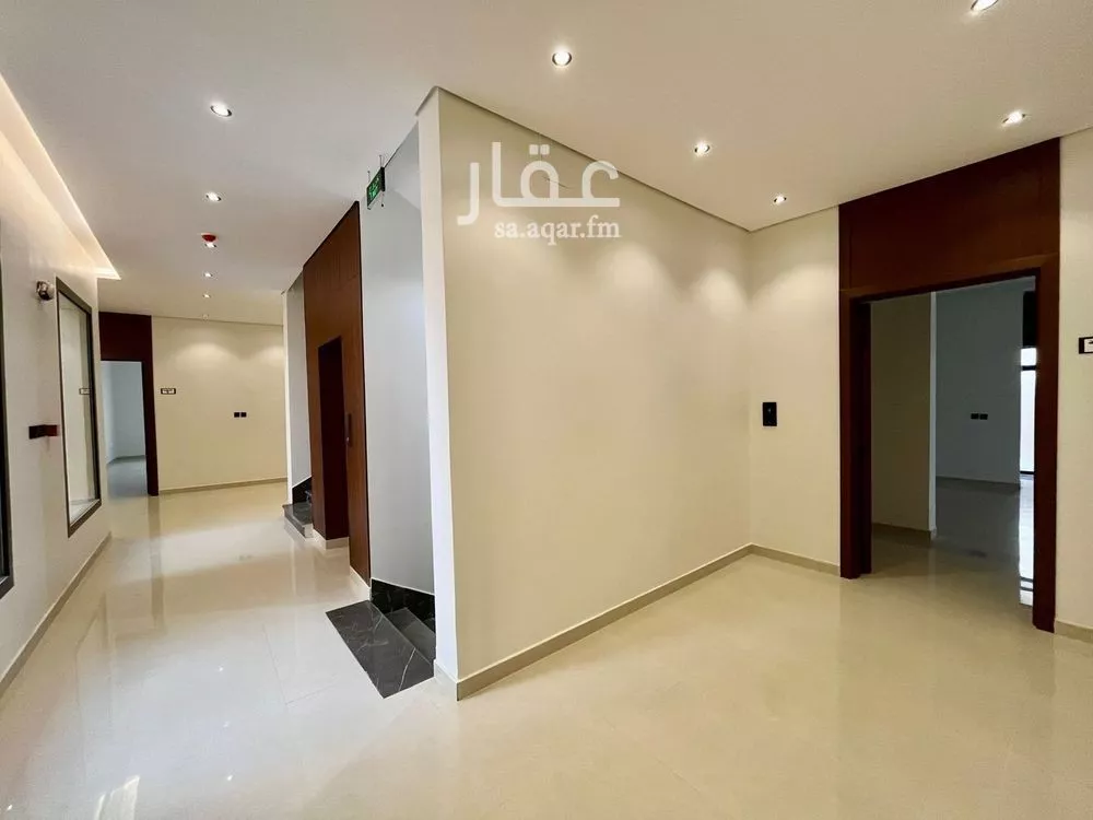 3 bedroom apartment in Al Mahdiyyah 4