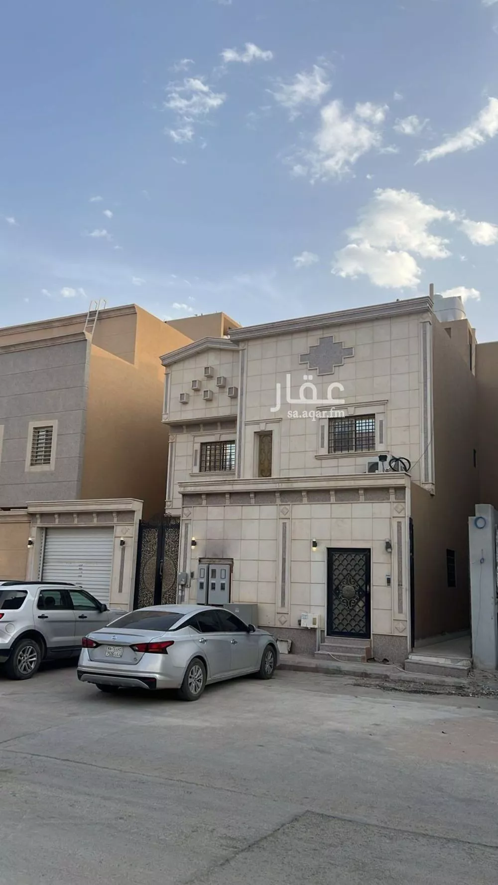 فيلا 10 غرف في العارض 2