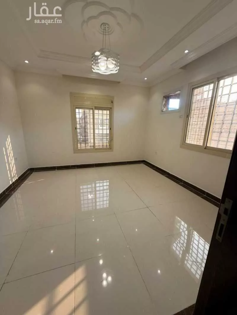 شقة 6 غرف في المروة 1