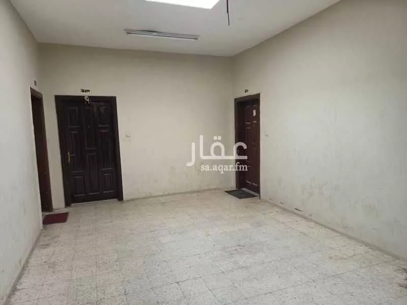 عمارة 11275 م² في الروضة 2