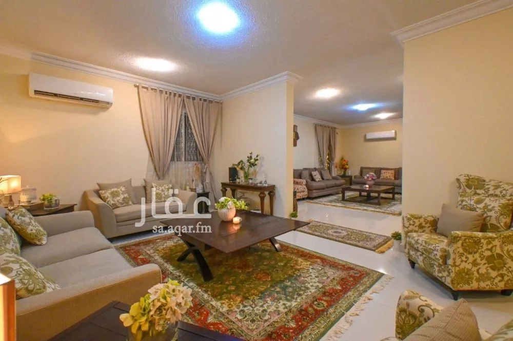 3 bedroom apartment in Al Malqa 1