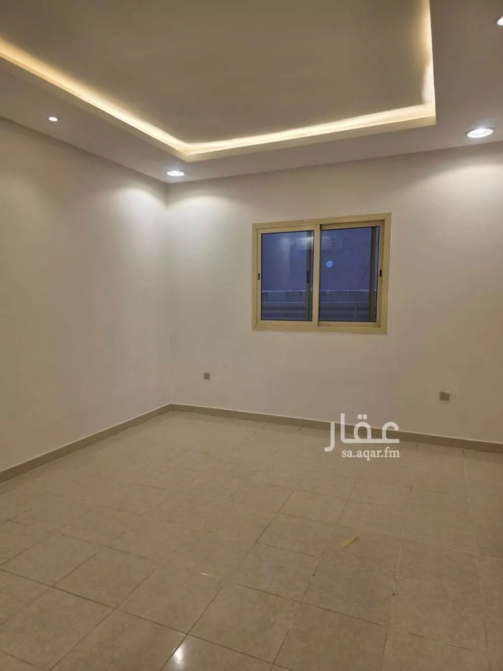 شقة 3 غرف في الملقا 5