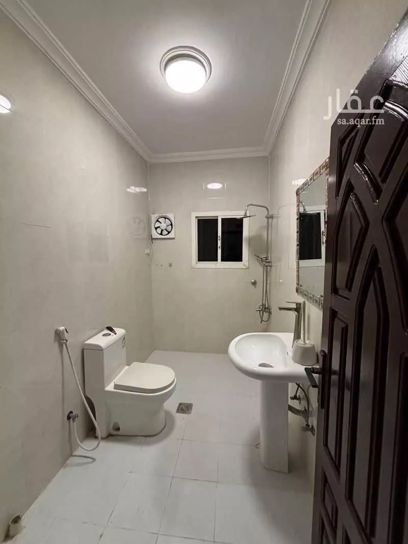 5 bedroom apartment in Al Nuzhah 4