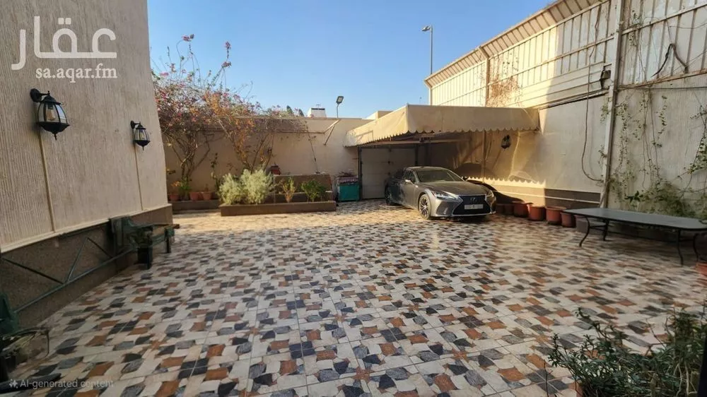 5 bedroom villa in Al Malaz 4