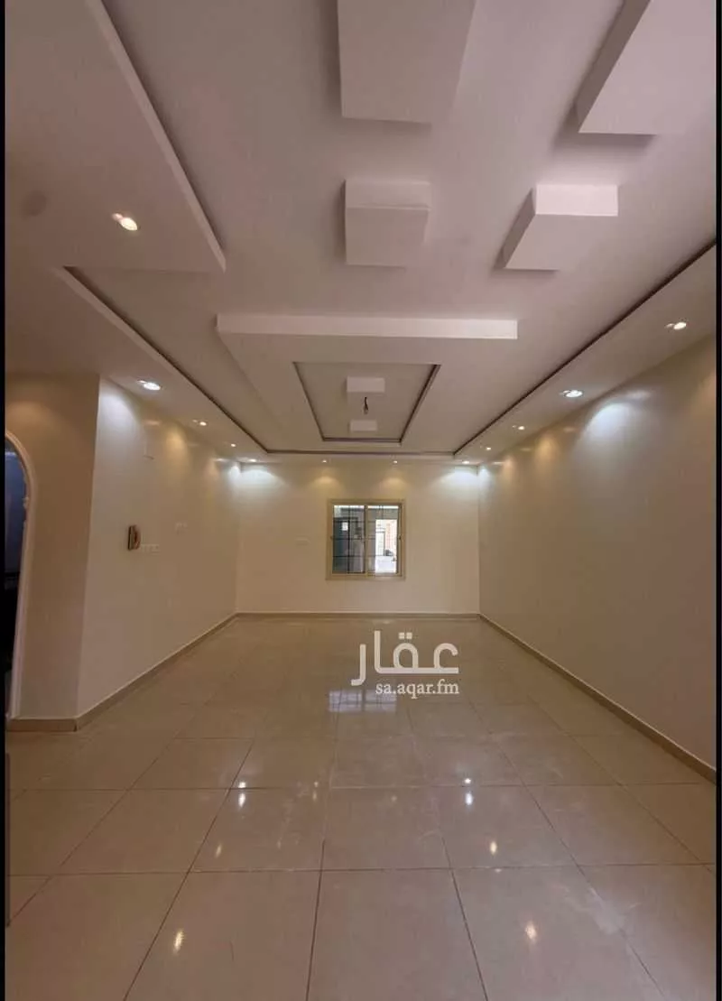 فيلا 5 غرف في الدفاع 3