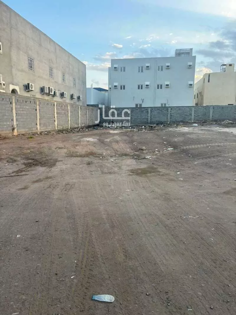 أرض 800 م² في السكب 2