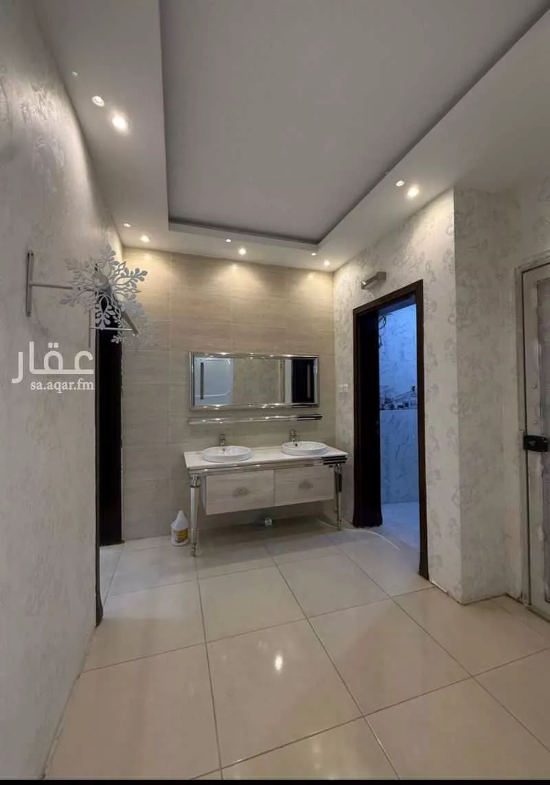 فيلا 5 غرف في الدفاع 2