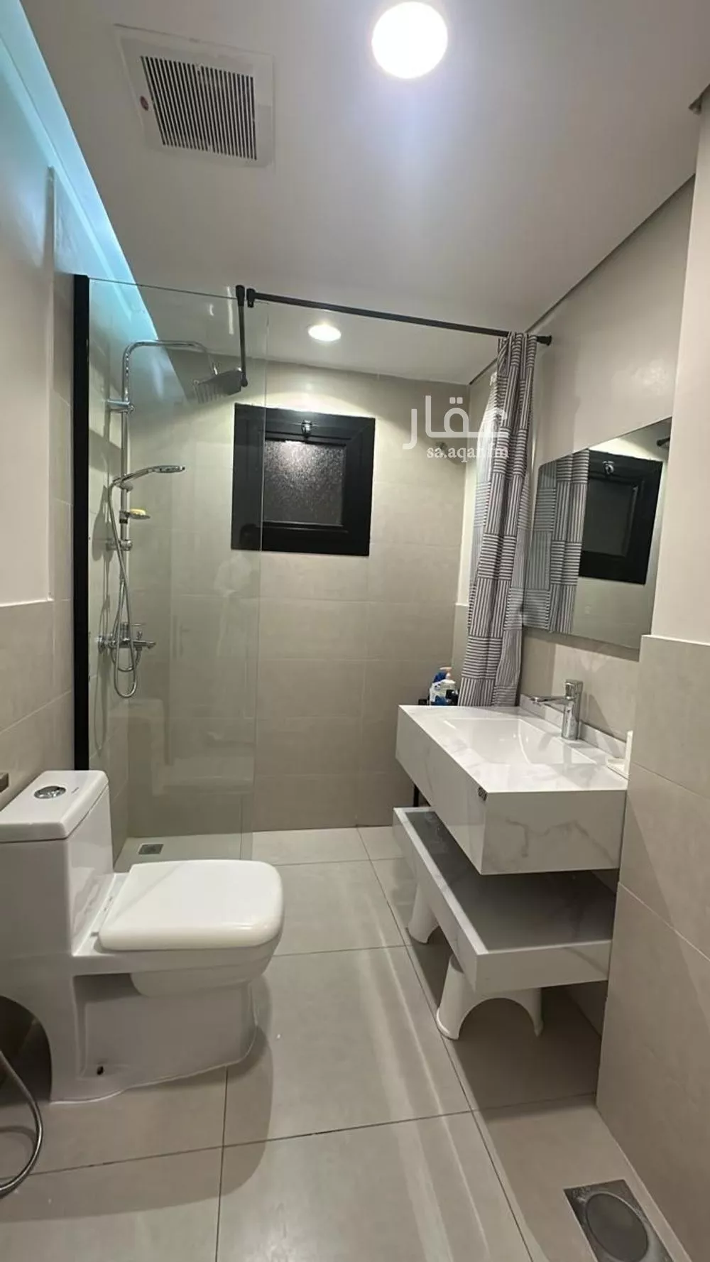 3 bedroom apartment in Al Hamdaniyah, Jeddah 33