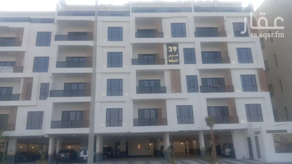 شقة 5 غرف في البحر 1