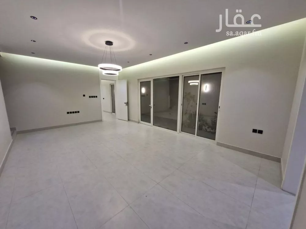7 bedroom villa in Al Aridh 3