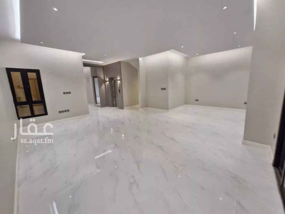5 bedroom villa in Al Narjis 4